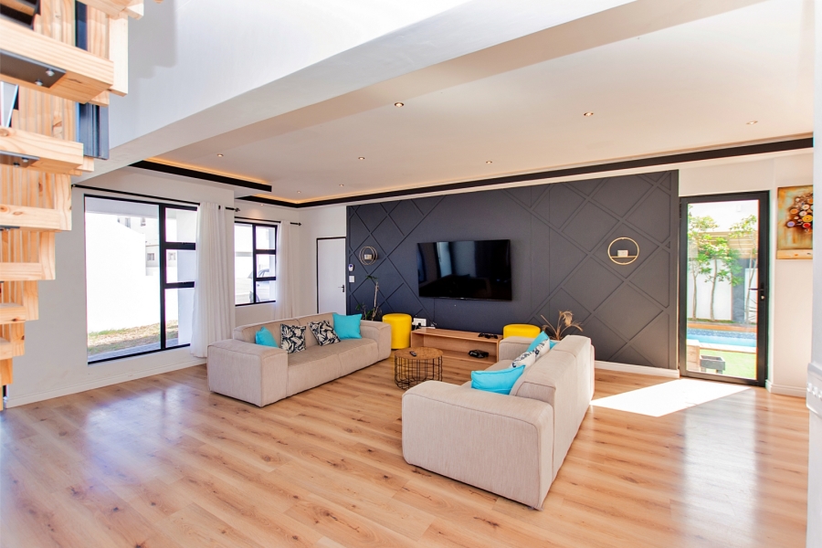 3 Bedroom Property for Sale in Sandy Point Western Cape